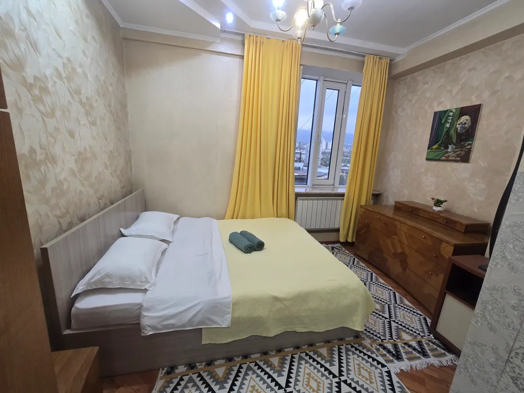 Квартира Двухкомнатная квартира в Золотом квадрате — Алматы