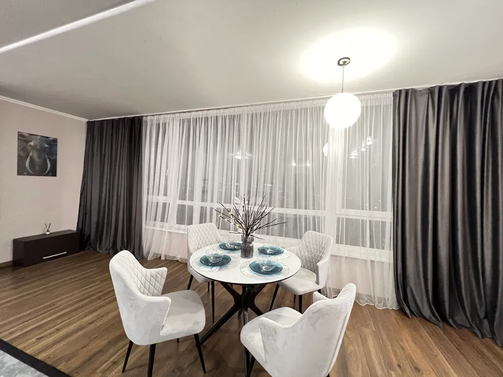 Квартира центр, отличный вид на город