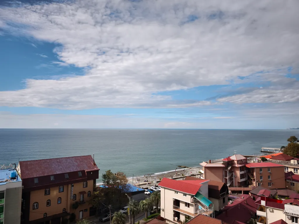 Просторная квартира с шикарным видом на море