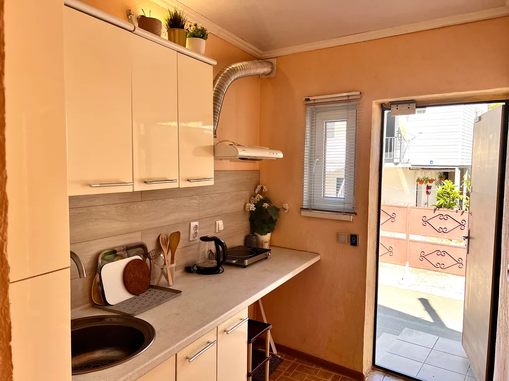 Эллинг у моря