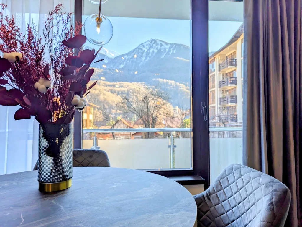 Элитный апартамент с панорамой гор