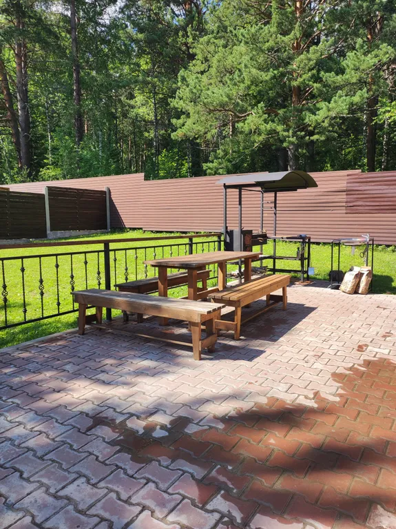 Уютный дом с камином и кедровой баней-бочкой на дровах