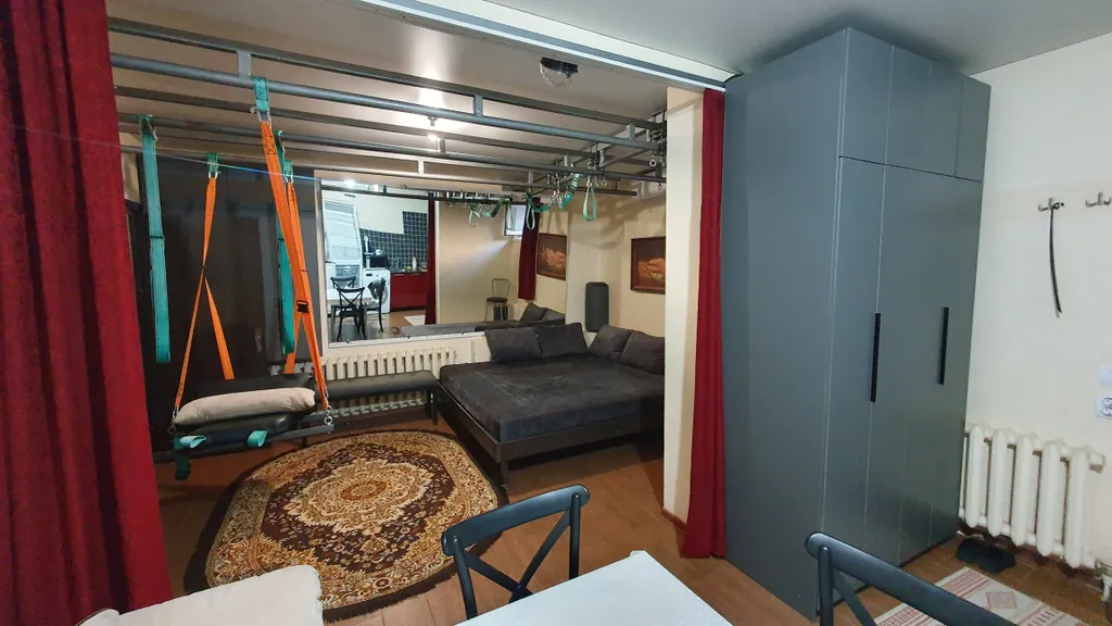 Отдельный вход до 6 спальных мест