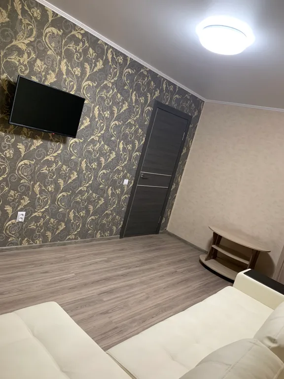 Двухкомнатная квартира у жд вокзала