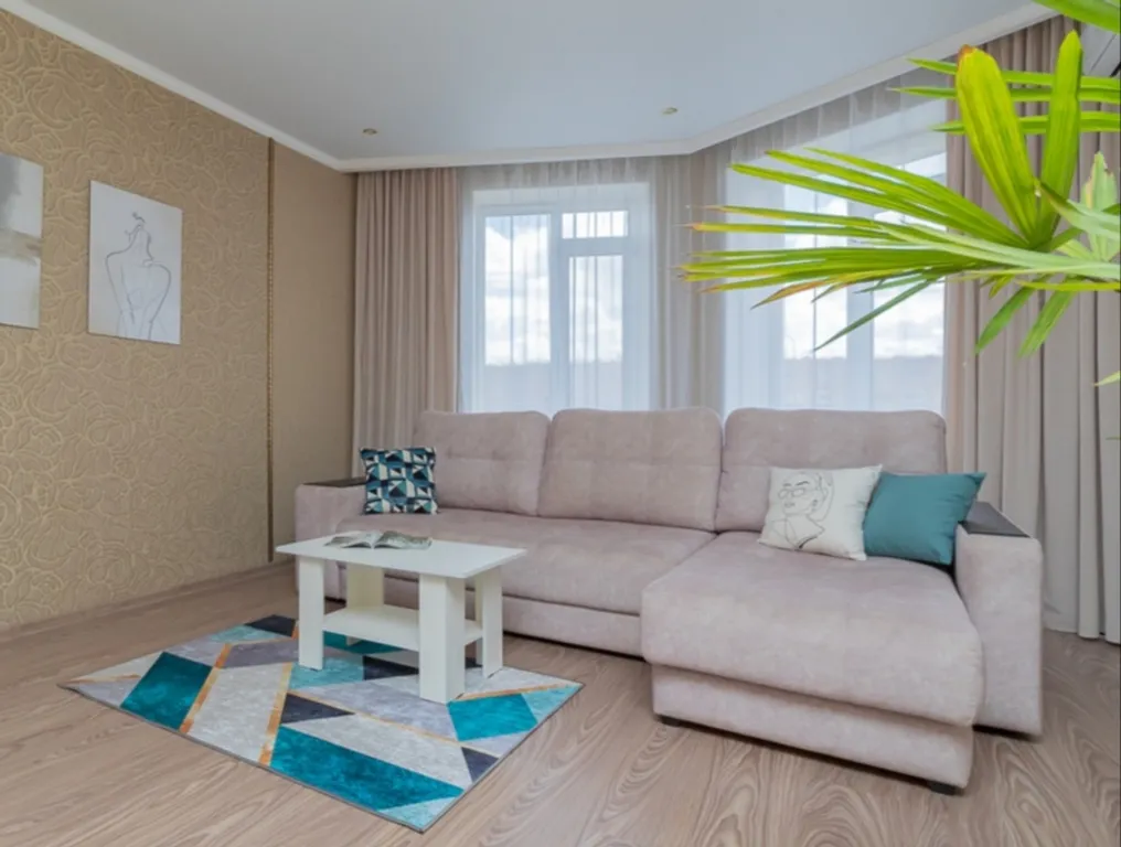 Хэппи Хаус Уютная 2-комнатная квартира в левобережье