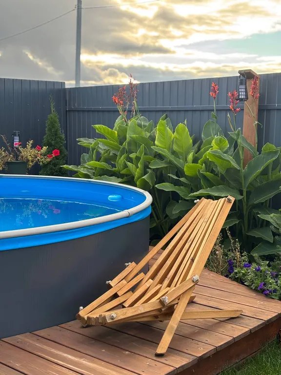 Домик с баней и бассеином