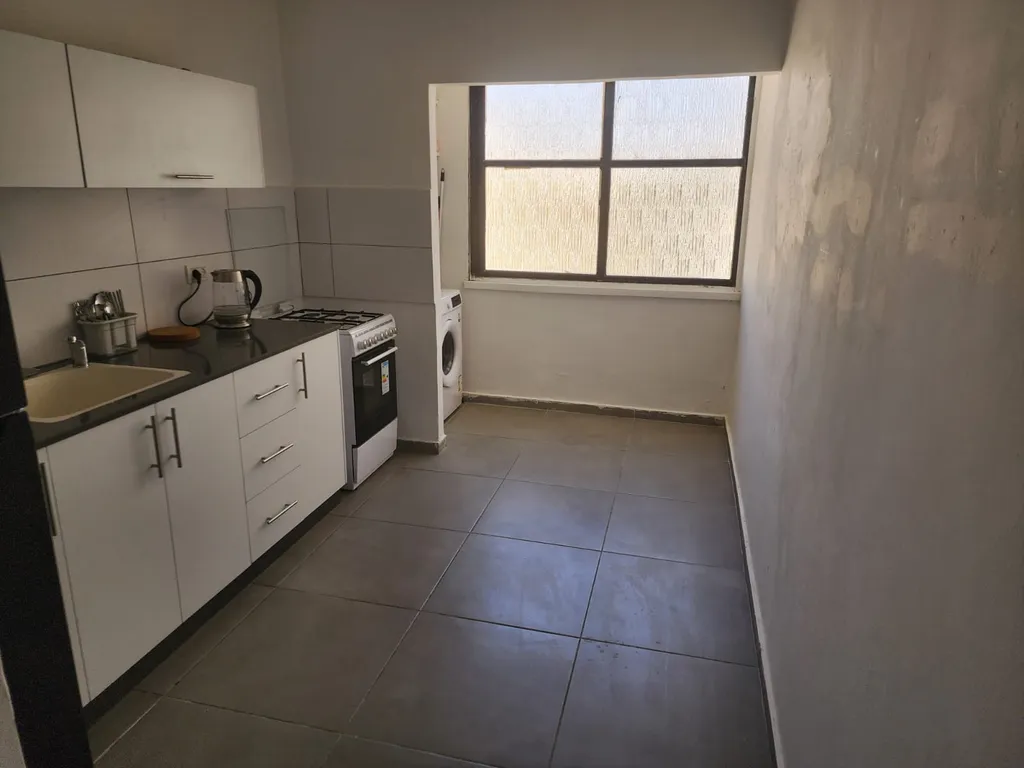 Комфортная трёхкомнатная квартира с видом на море на Анавиим