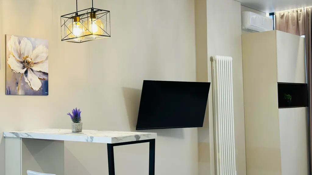 Студия с видом на центр