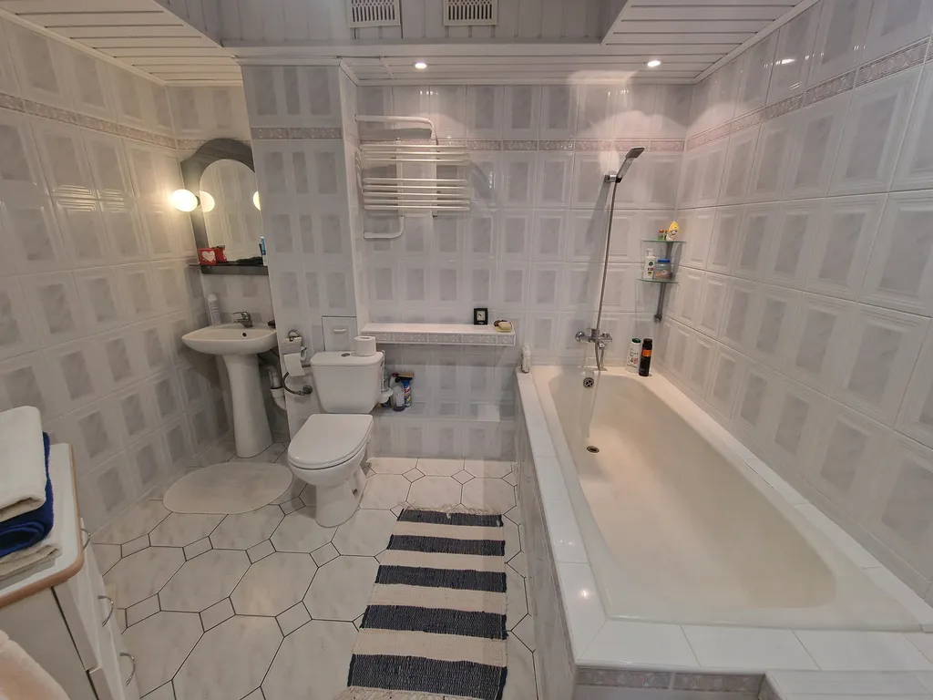 Двухуровневая квартира 120 метров в самом центре города, 2 санузла