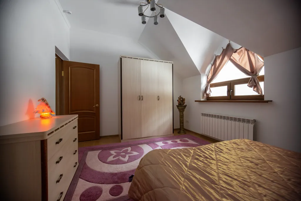 Уютный коттедж на берегу озера