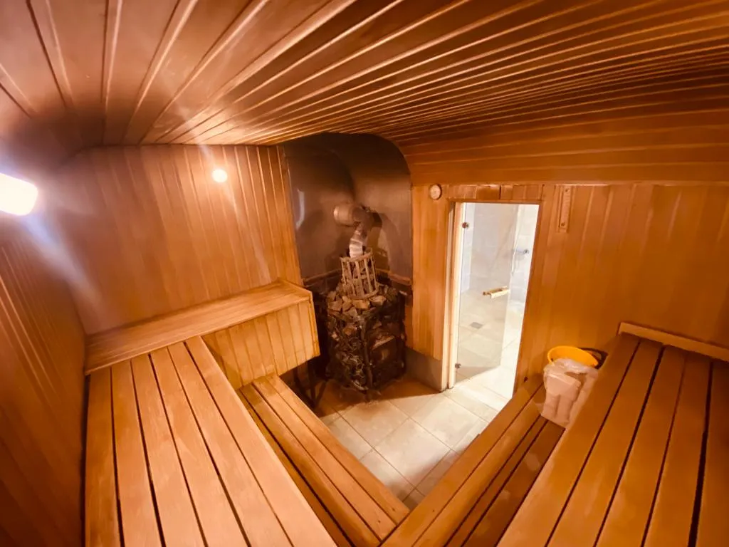 Коттедж Каренина с бассейном