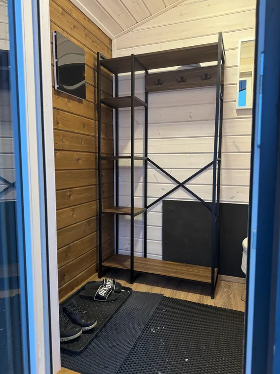 Коттедж Домик на поляне — Светлое