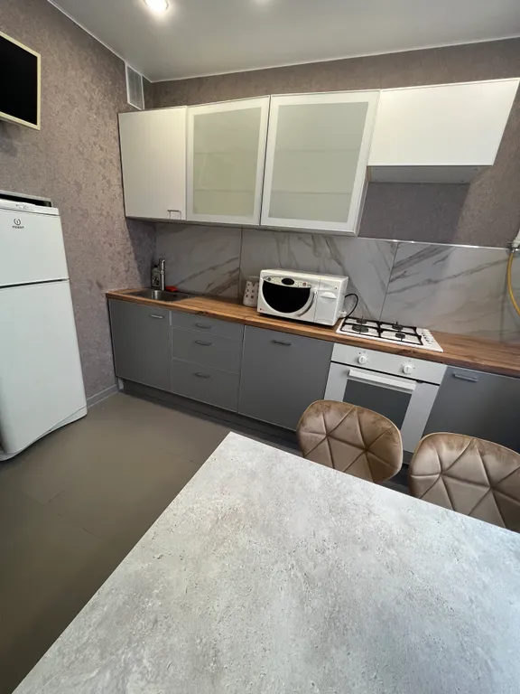 Уютная квартира в центре города с видом на реку и новые мосты