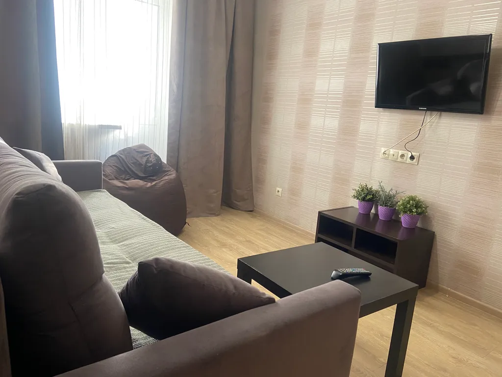 Квартира Двухкомнатная квартира в центре — Красноярск