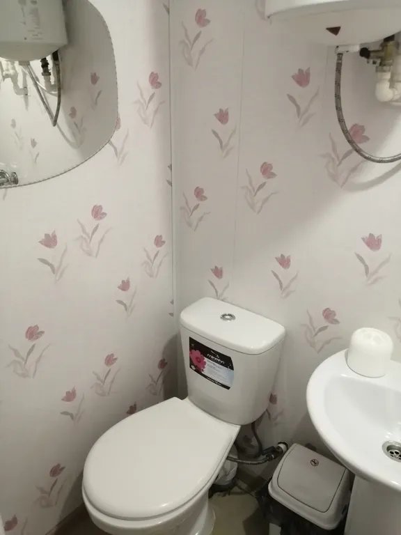 Коттедж Дом с личной кухней и санузлом — Ейск