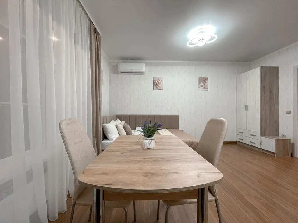 Уютная студия с встроенной кухней