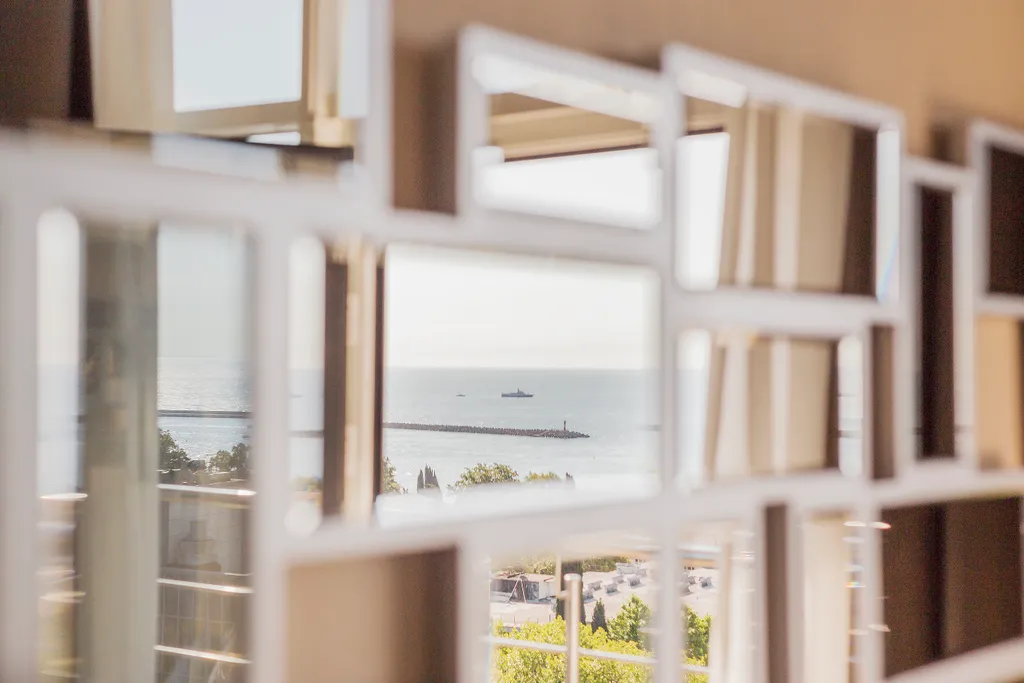 Студия с лучшим видом на море