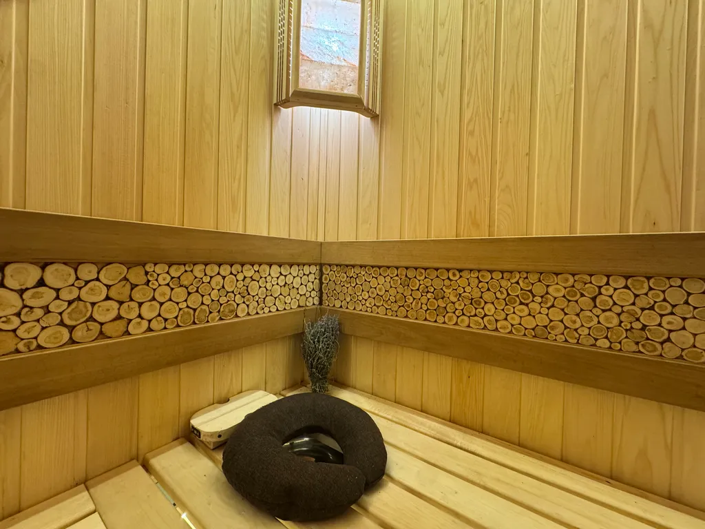 Дом - баня в дали от городской суеты