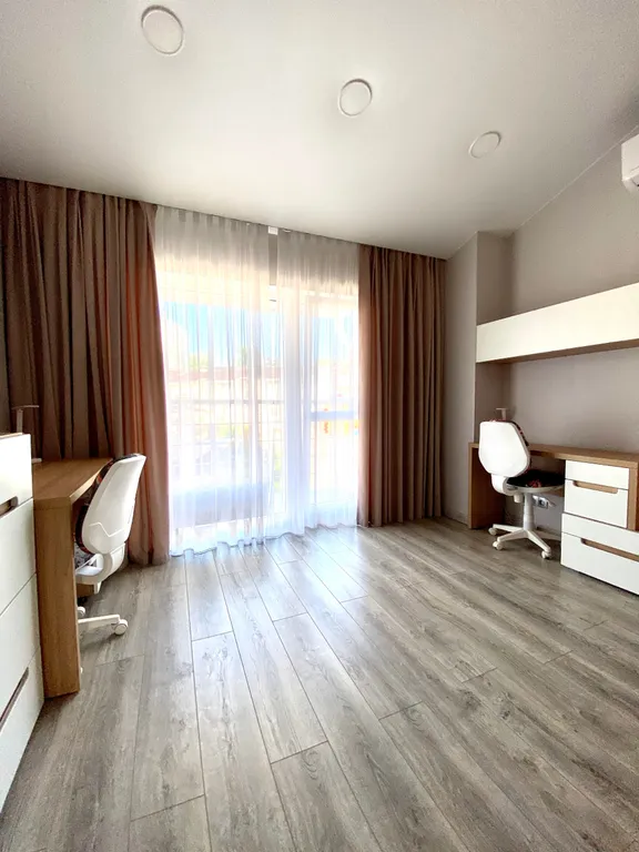 Танхаус с видом на море