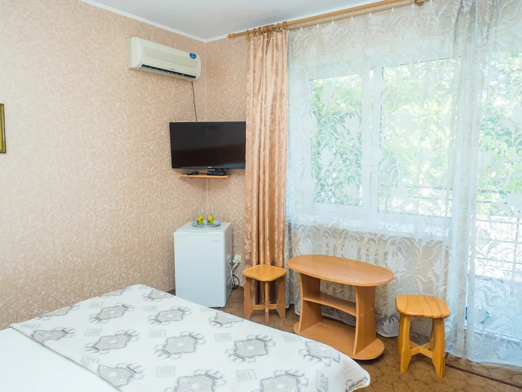 Квартира Квартира Комнаты в частном доме — Геленджик