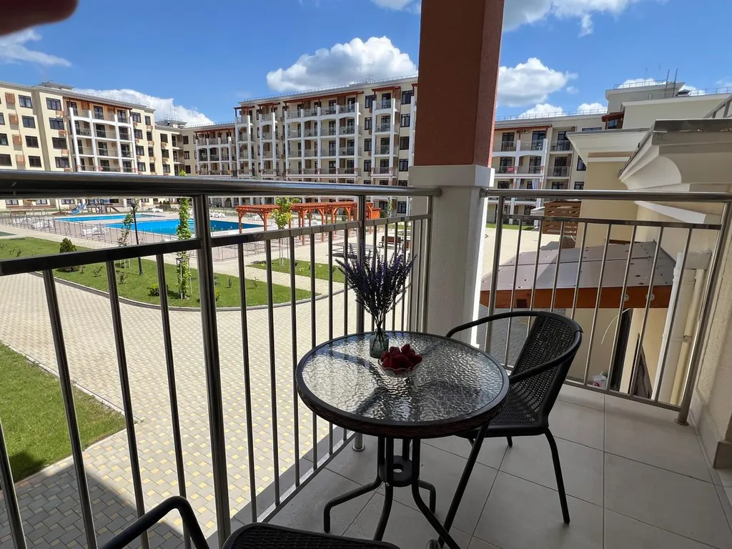 295 евротри с бассейном на 5 человек