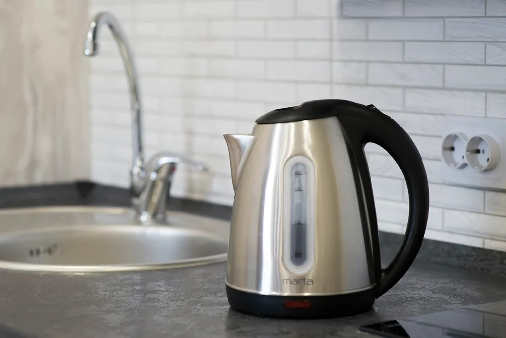 Евродвушка у Ледового дворца, стадиона Локомотив и вокзала