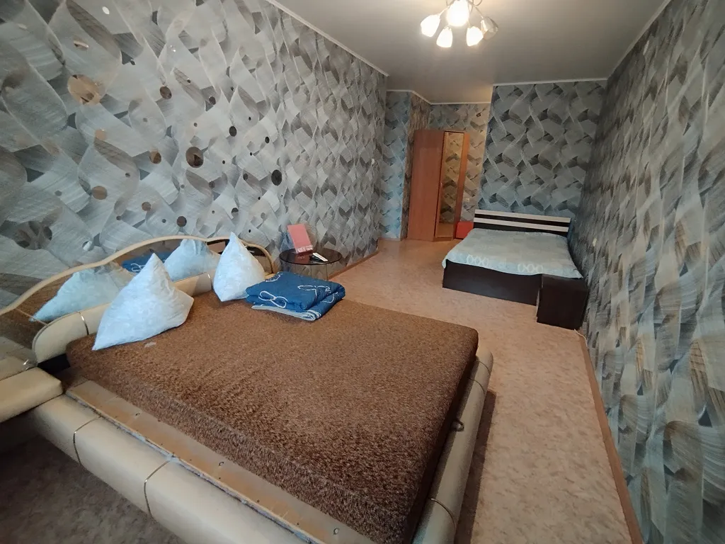 Уютная квартира — аренда посуточно в Бийск