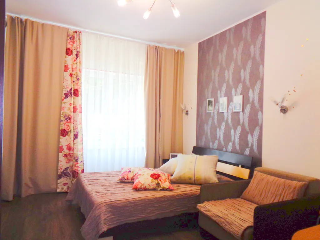 Квартира с баклончиком у моря — аренда посуточно в Ялта