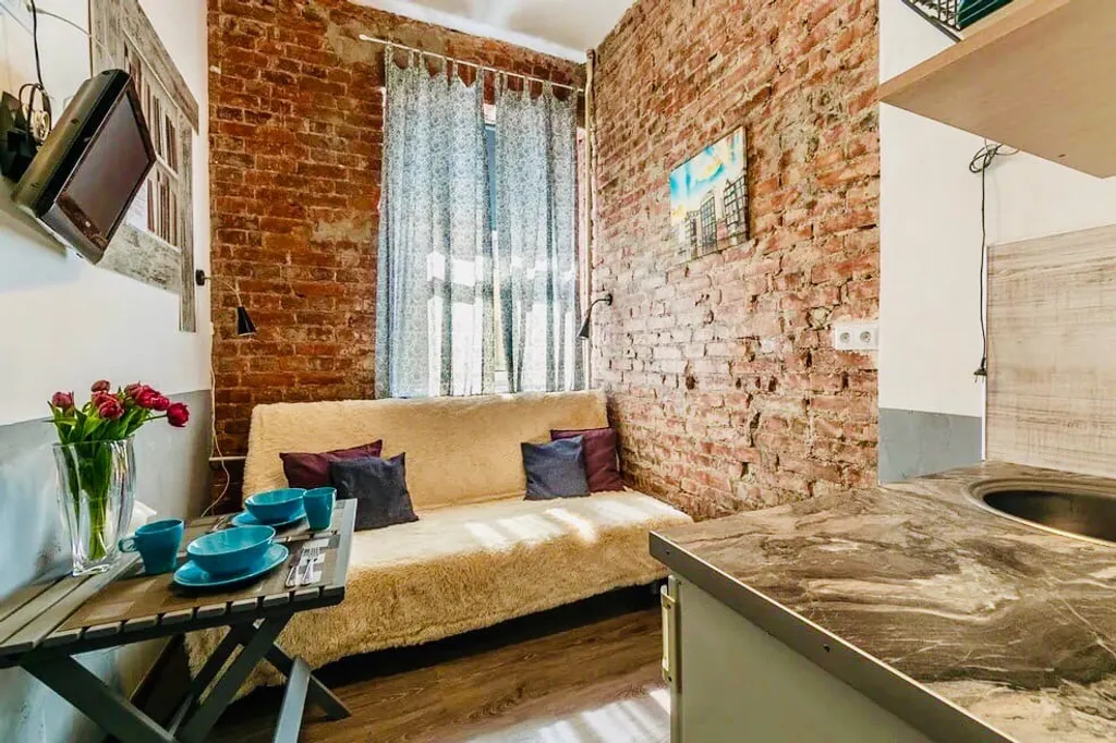 Квартира Квартира Уютная двухуровневая студия в центре, напротив Московского вокзала — Санкт-Петербург