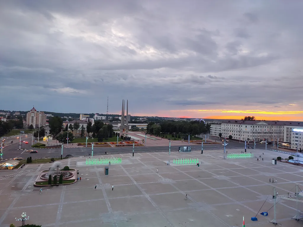 Апартаменты в самом центре (площадь победы, три штыка, амфитеатр)