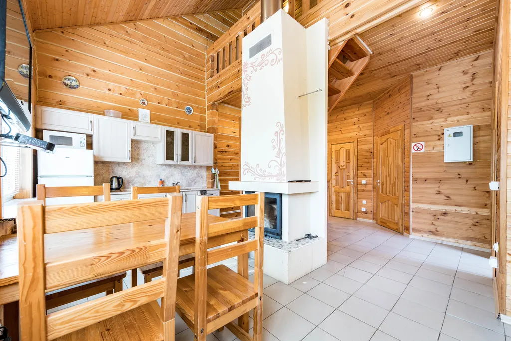 Коттедж Коттедж Уютный таунхаус с камином — Беличье