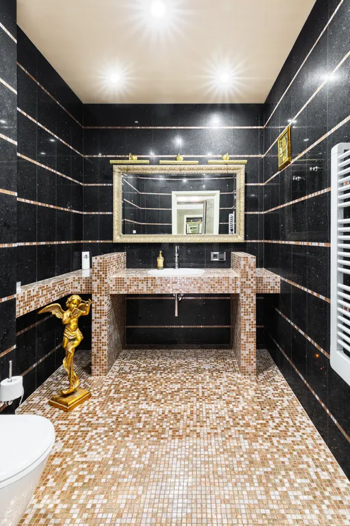 Элитный коттедж с бассейном