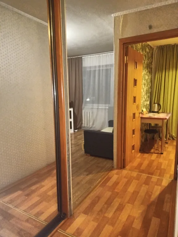 Квартира две остановки от вокзала