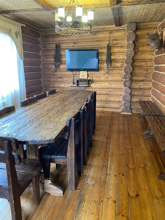 Уютный загородный коттедж недалеко от центра города