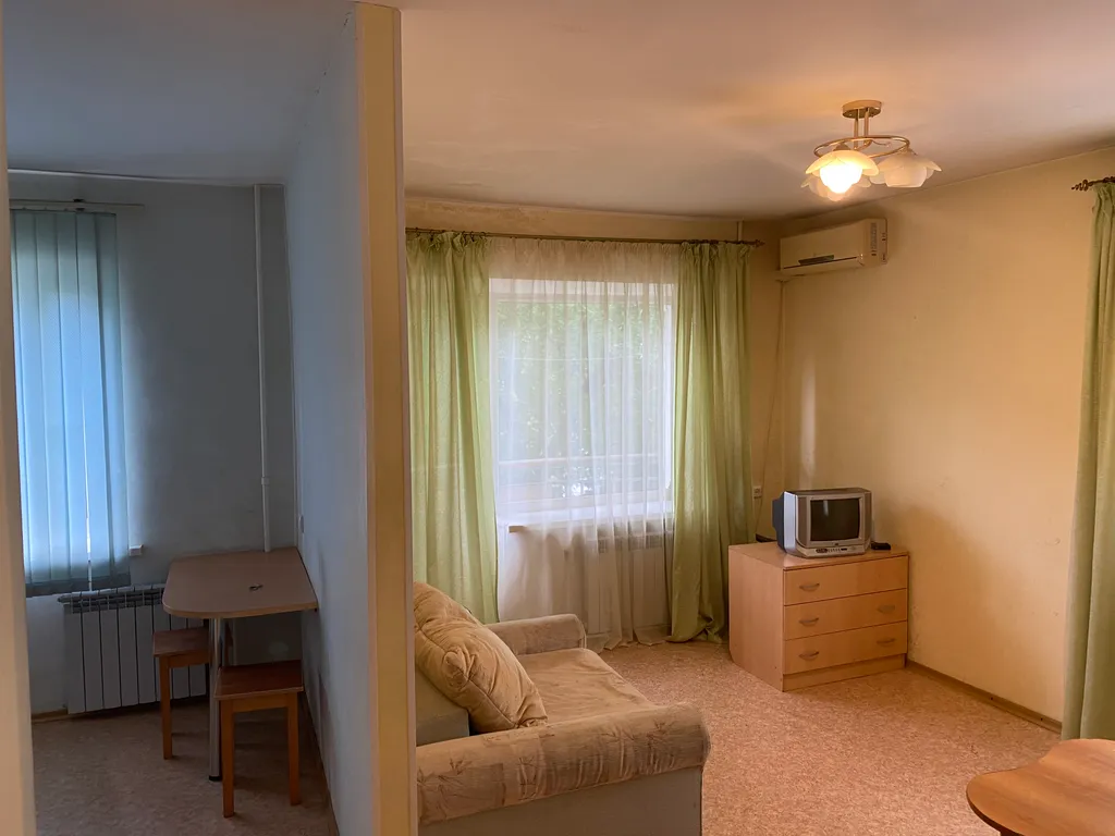 Квартира на проспекте имени Столыпина в центре