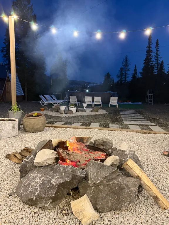 Гостевой дом Добрый Филин с большим летним бассейном и кондиционерами