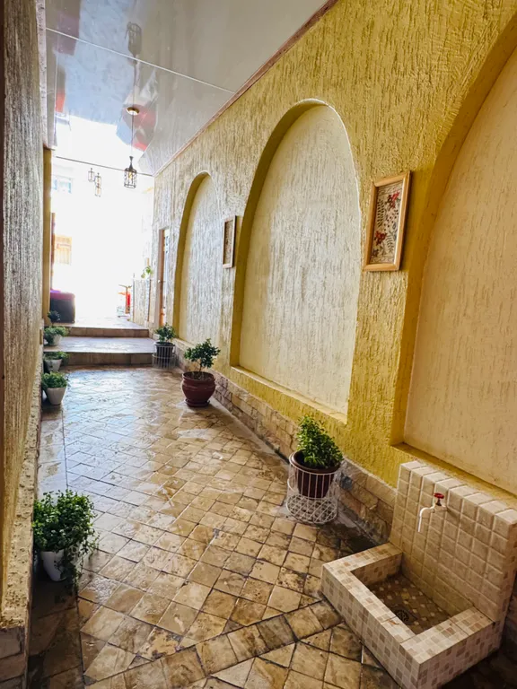 Семейный Пятиместный номер в центре старого города (санузел в номере)