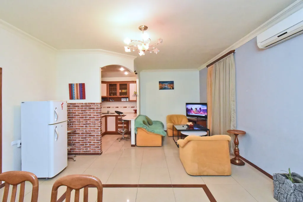 Квартира у площади Республики