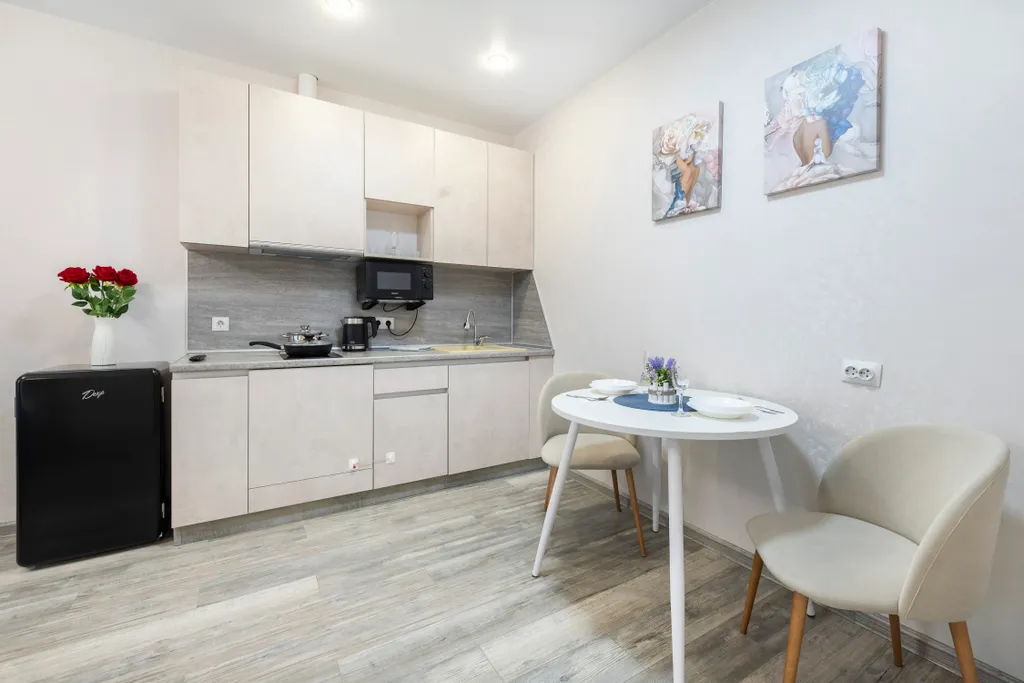 Студия с дизайнерским ремонтом