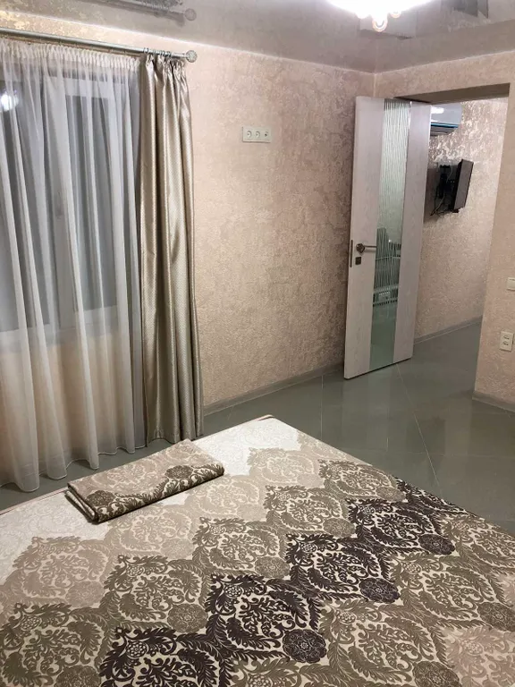 Апартаменты на Революции