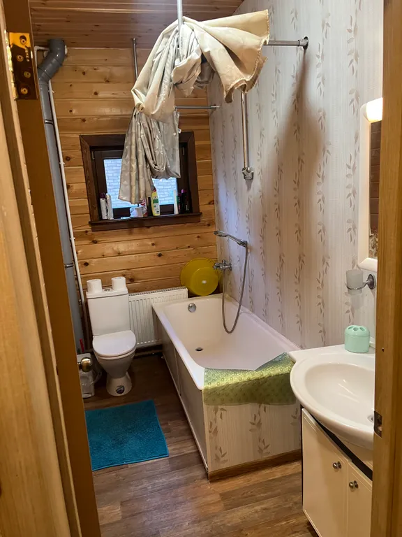 Дом для отдыха на лесной опушке с баней