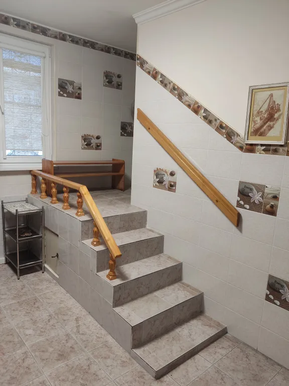 Эллинг на берегу моря