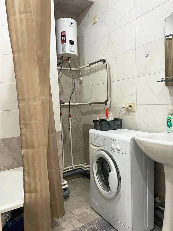 Студия на восточных воротах