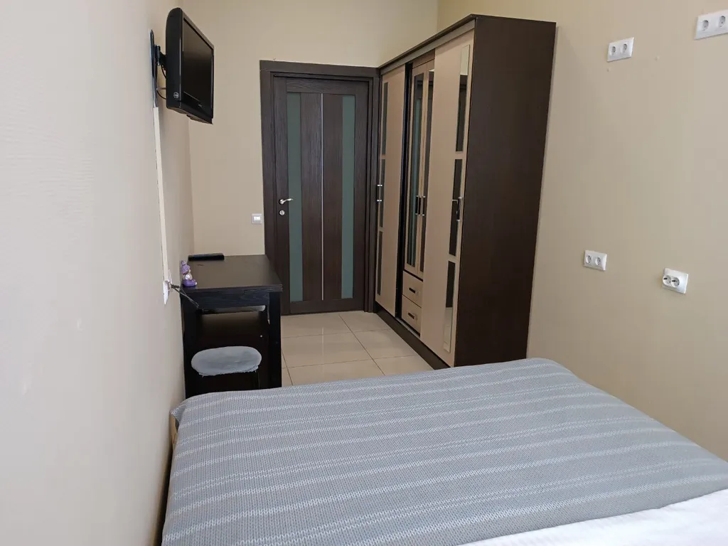 Комнаты с двуспальной кроватью, общими санузлами и кухней