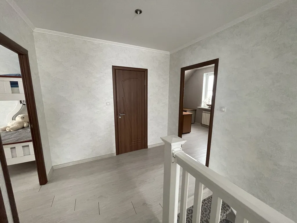 Уютный двухэтажный дом в черте города для отдыха и работы