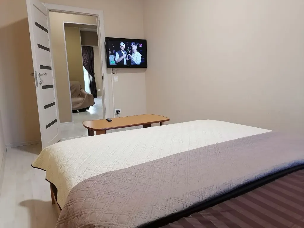 Уютная евротрешка возле парка Гагарина