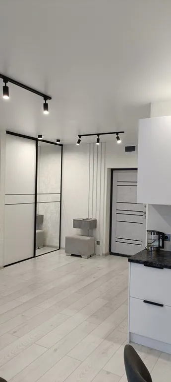 Новый апартамент с видом на лес