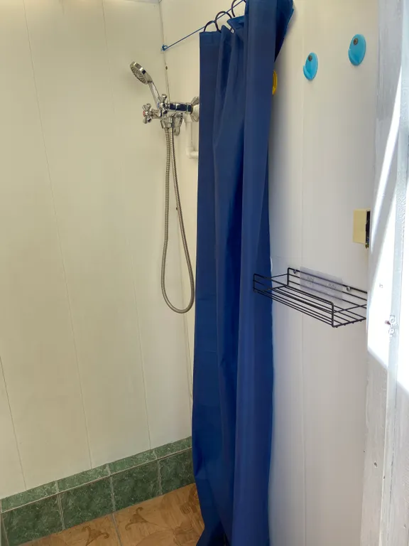 Уютная комната около моря