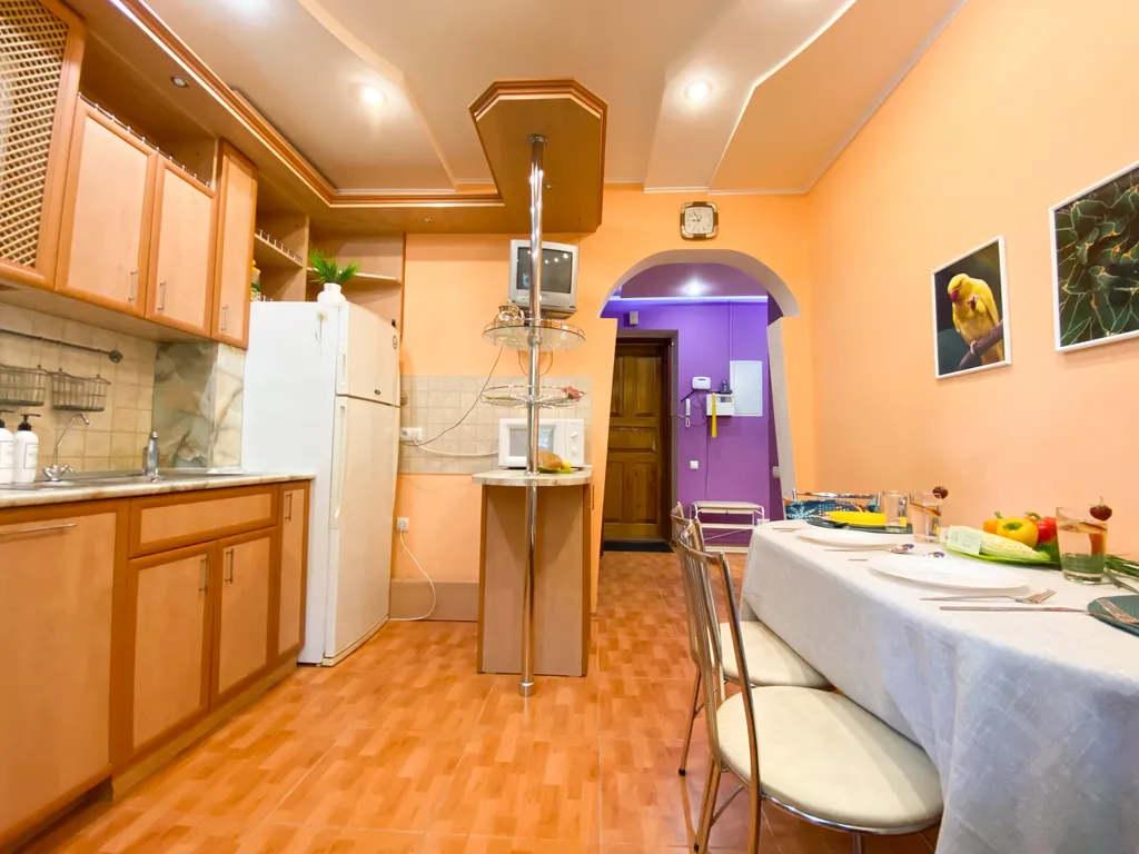 Квартира Квартира Счастье жить в центре Севастополя в яркой квартире с видом на Артбухту — Севастополь