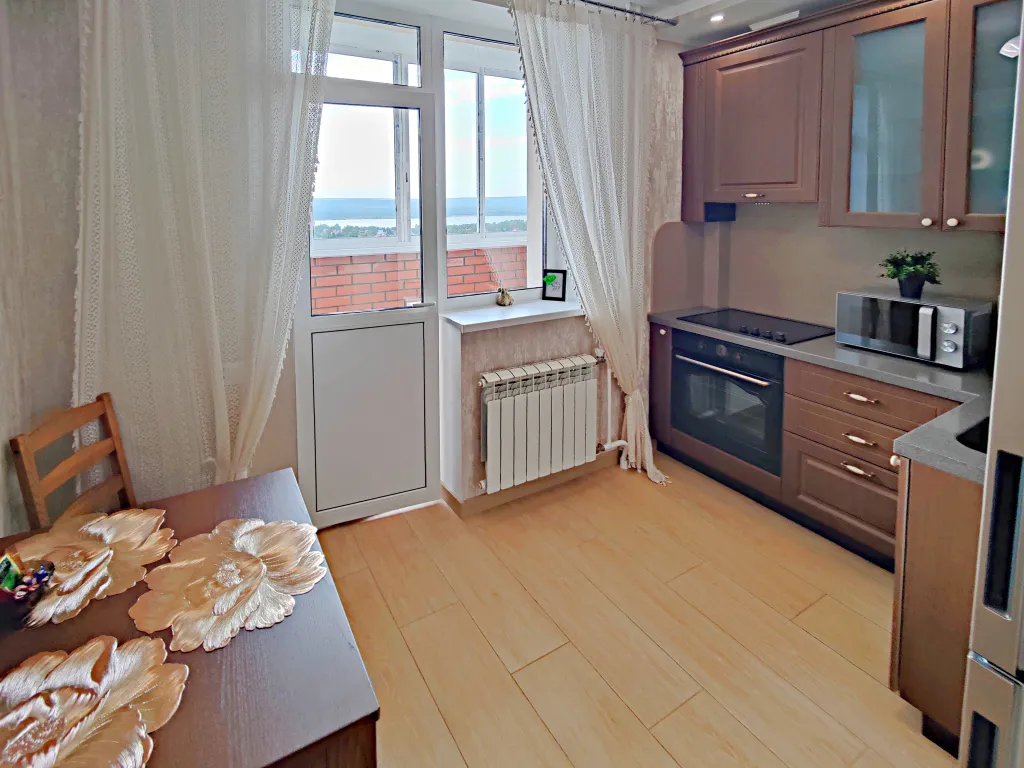 Прекрасная квартира с потрясающим видом на реку Волгу и горы